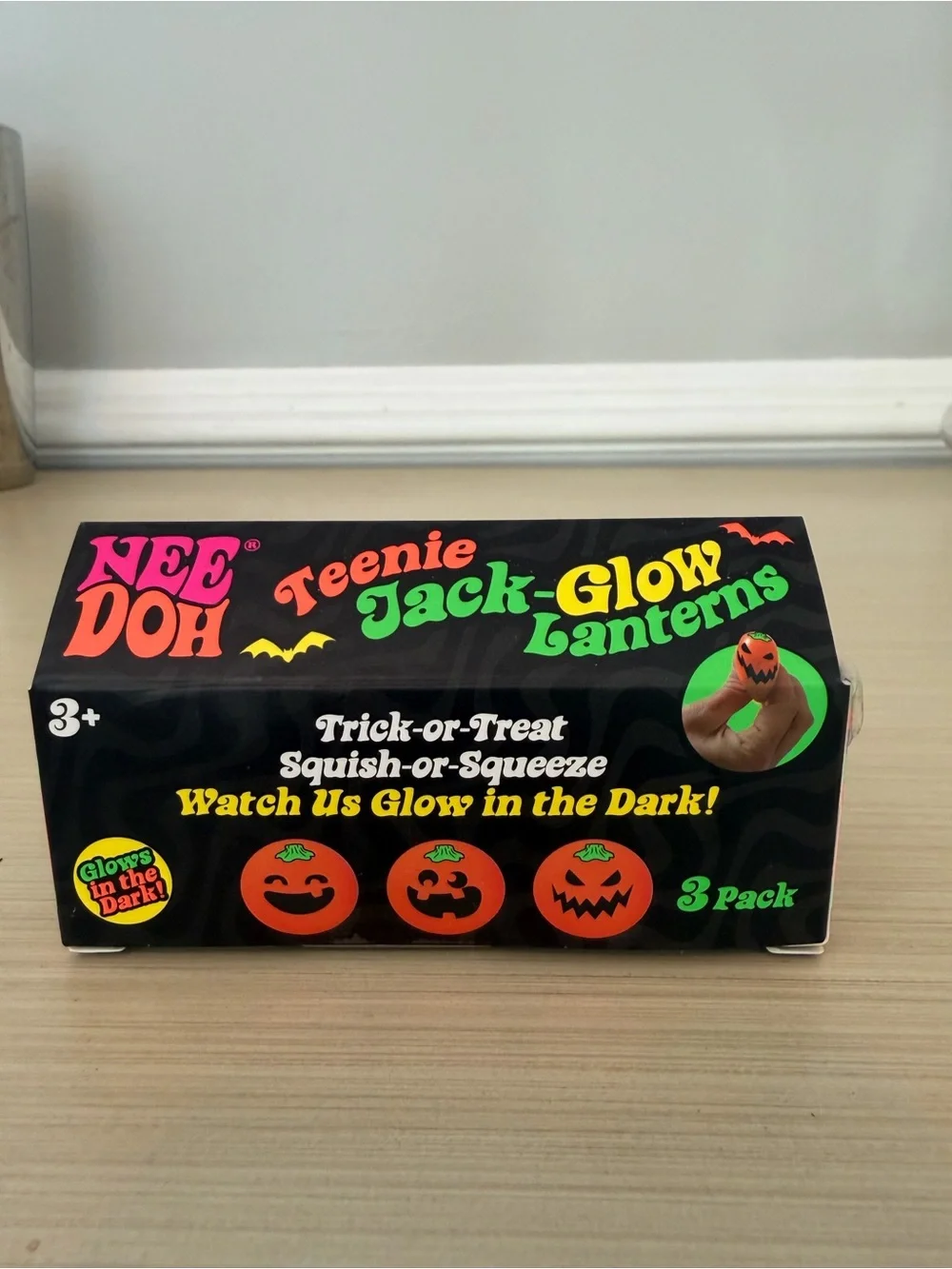NeeDoh Teenie Jack-Glow Lanterns - Orange Glow 3-Pack